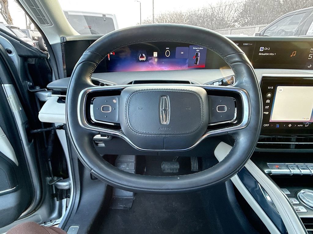 Used 2024 Lincoln Nautilus Reserve AWD/4WD image 12