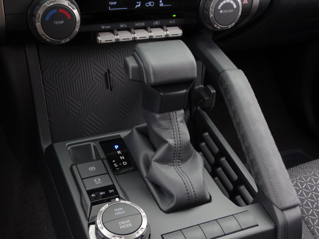 New 2026 Toyota 4Runner SR5 AWD/4WD image 24