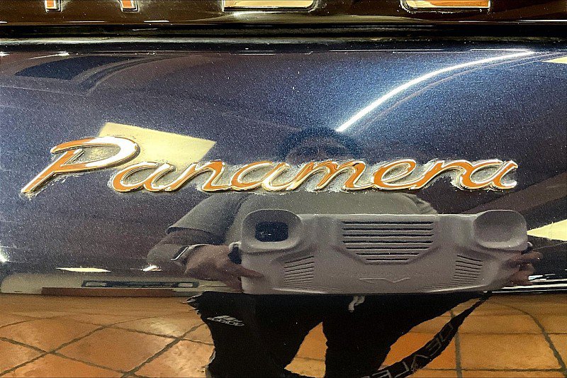 Used 2019 Porsche Panamera w/ Premium Package image 30