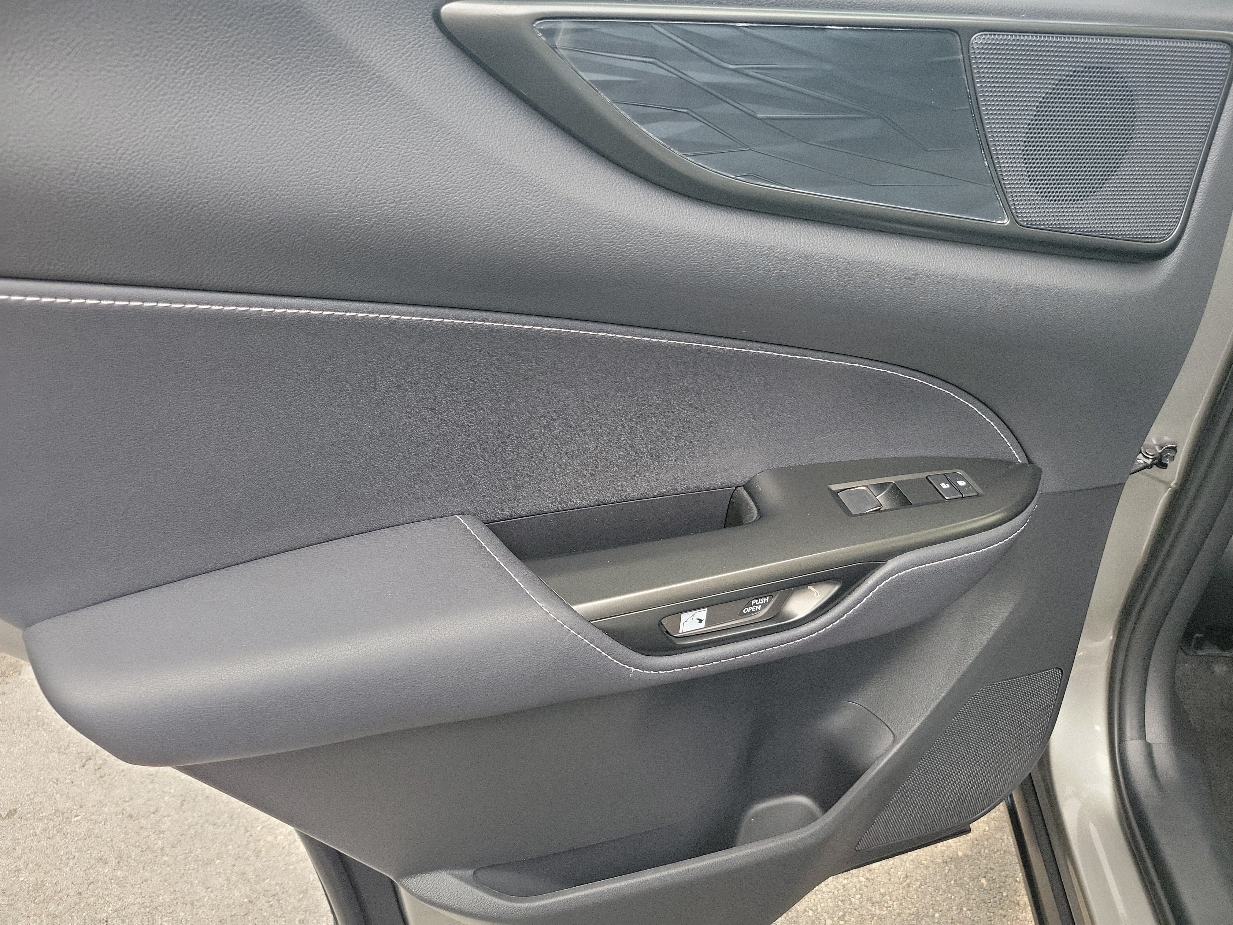 Certified 2024 Lexus NX 250 FWD w/ Towing Package (2000 Lbs) image 11
