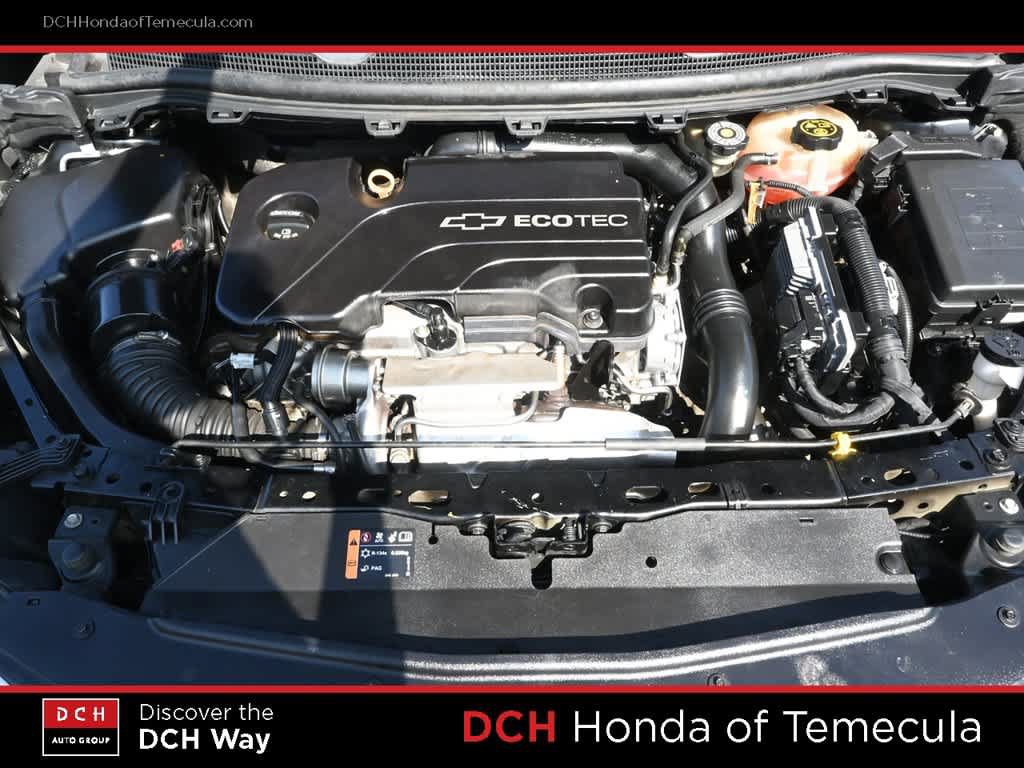 Used 2017 Chevrolet Cruze LS FWD image 24