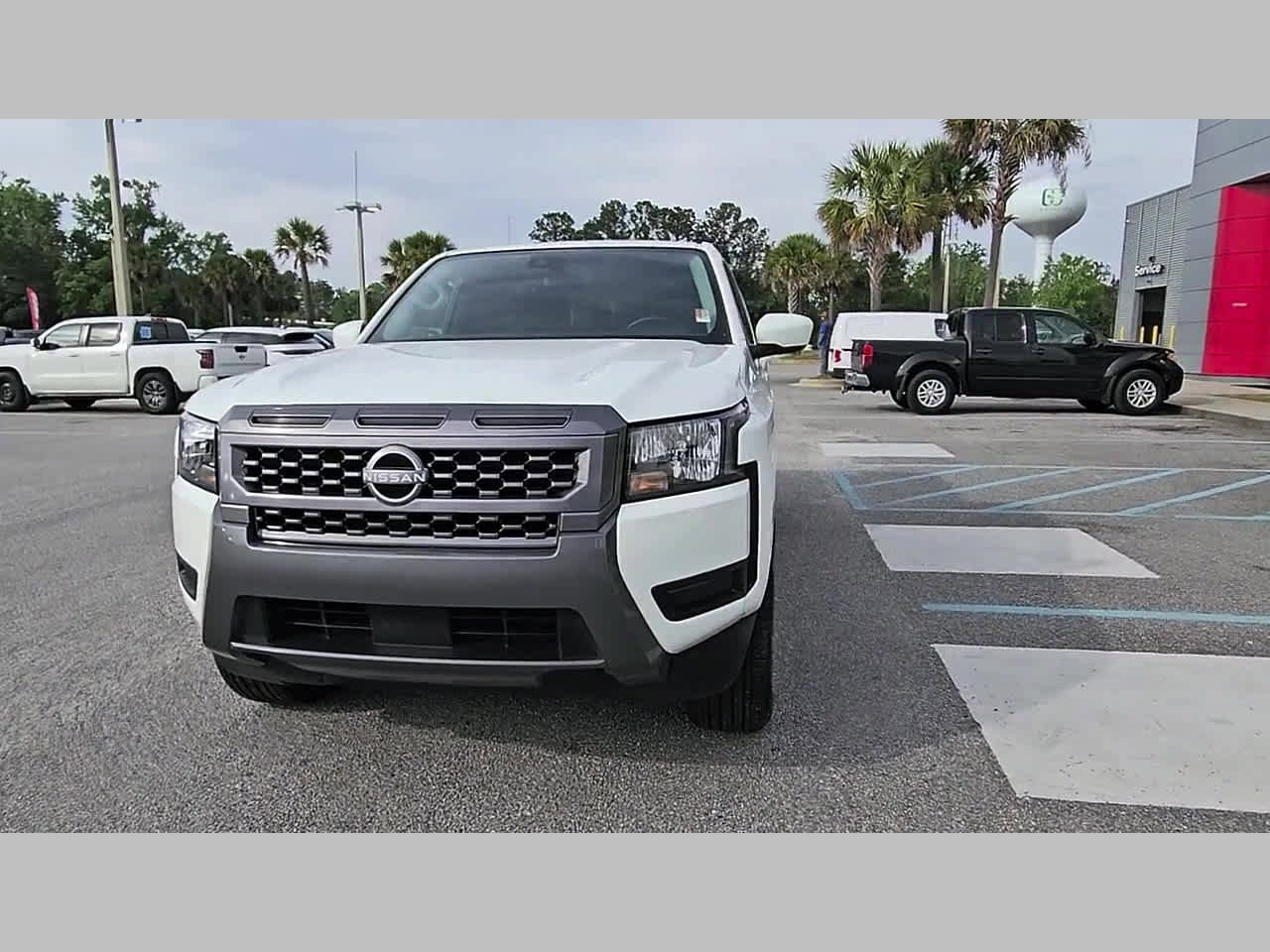 Used 2025 Nissan Frontier SV image 20