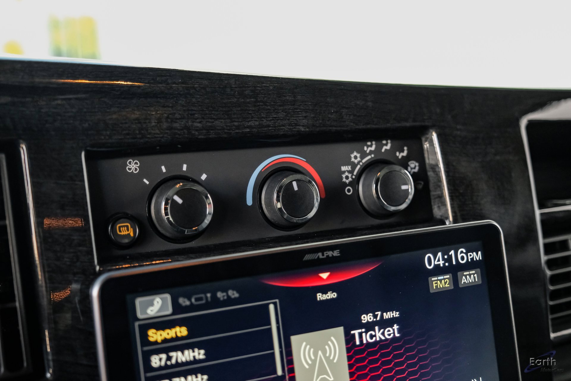 Used 2023 Chevrolet Express 2500 image 59