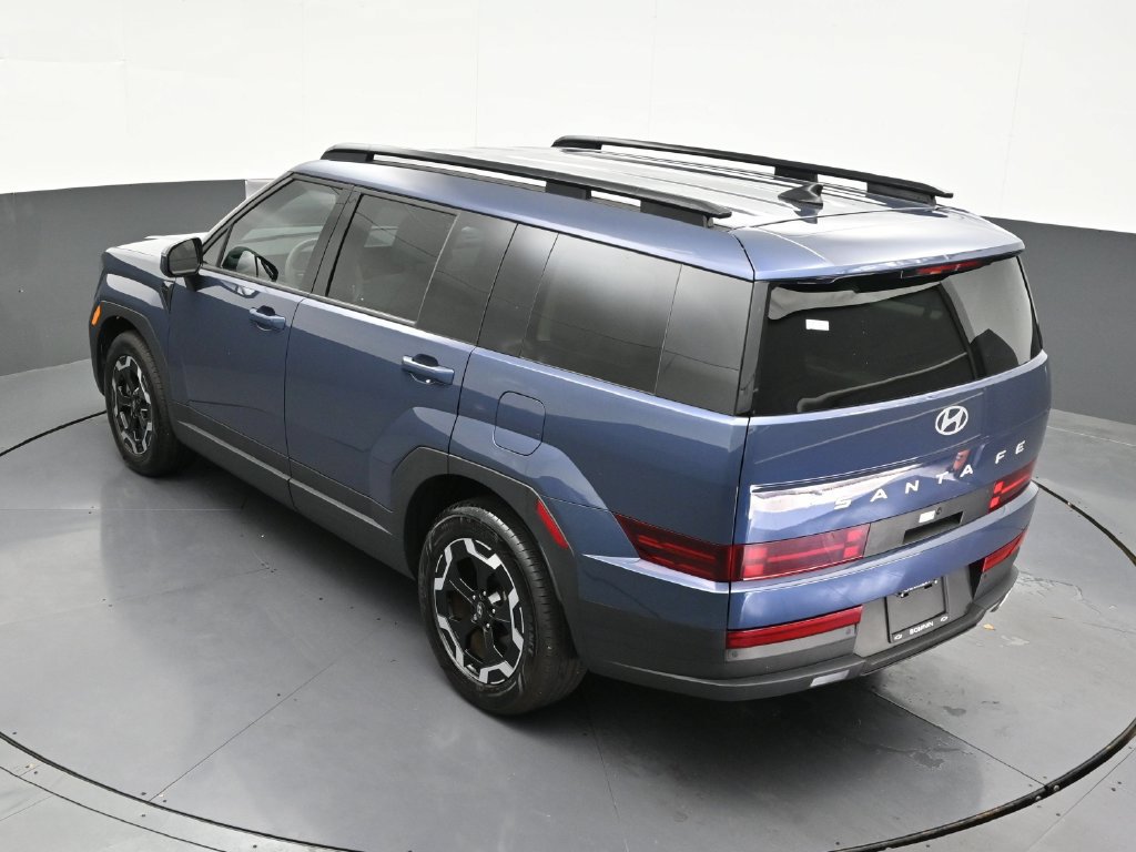 Used 2025 Hyundai Santa Fe SEL FWD image 17