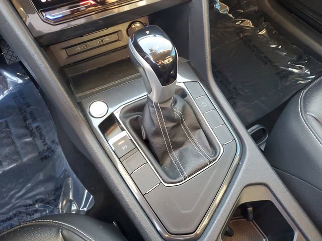 Used 2024 Volkswagen Tiguan SE image 28