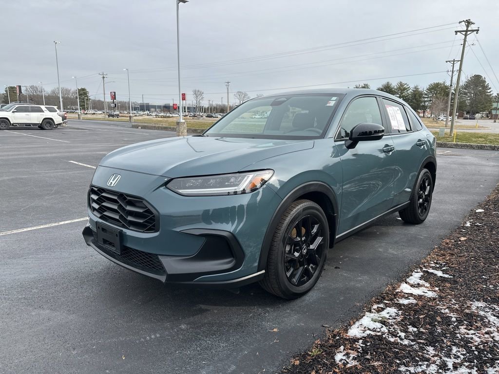 Used 2025 Honda HR-V Sport image 4