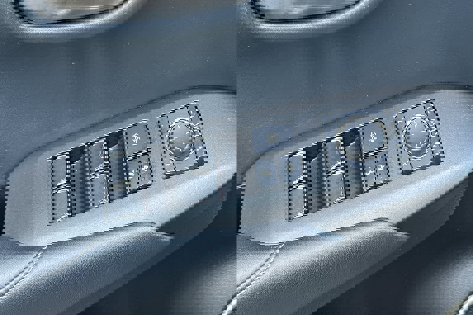 Used 2018 Lexus NX 300h AWD image 13