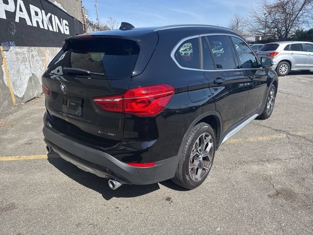 Used 2021 BMW X1 xDrive28i w/ Convenience Package AWD/4WD image 4