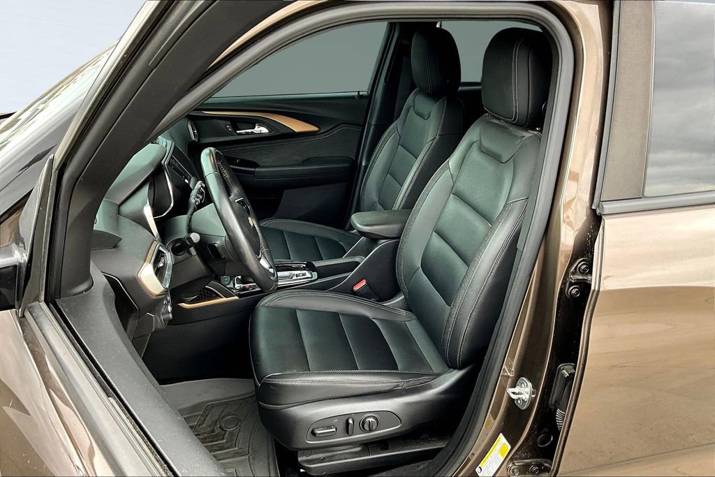 Used 2022 Chevrolet TrailBlazer ACTIV image 2