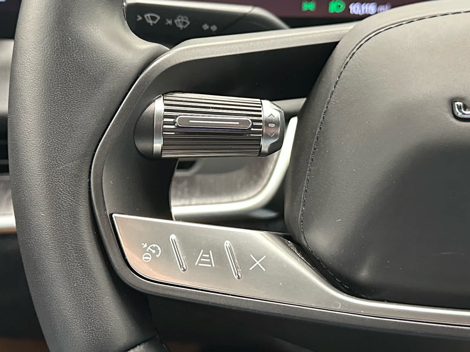 Used 2024 Lucid Air Touring AWD/4WD image 25