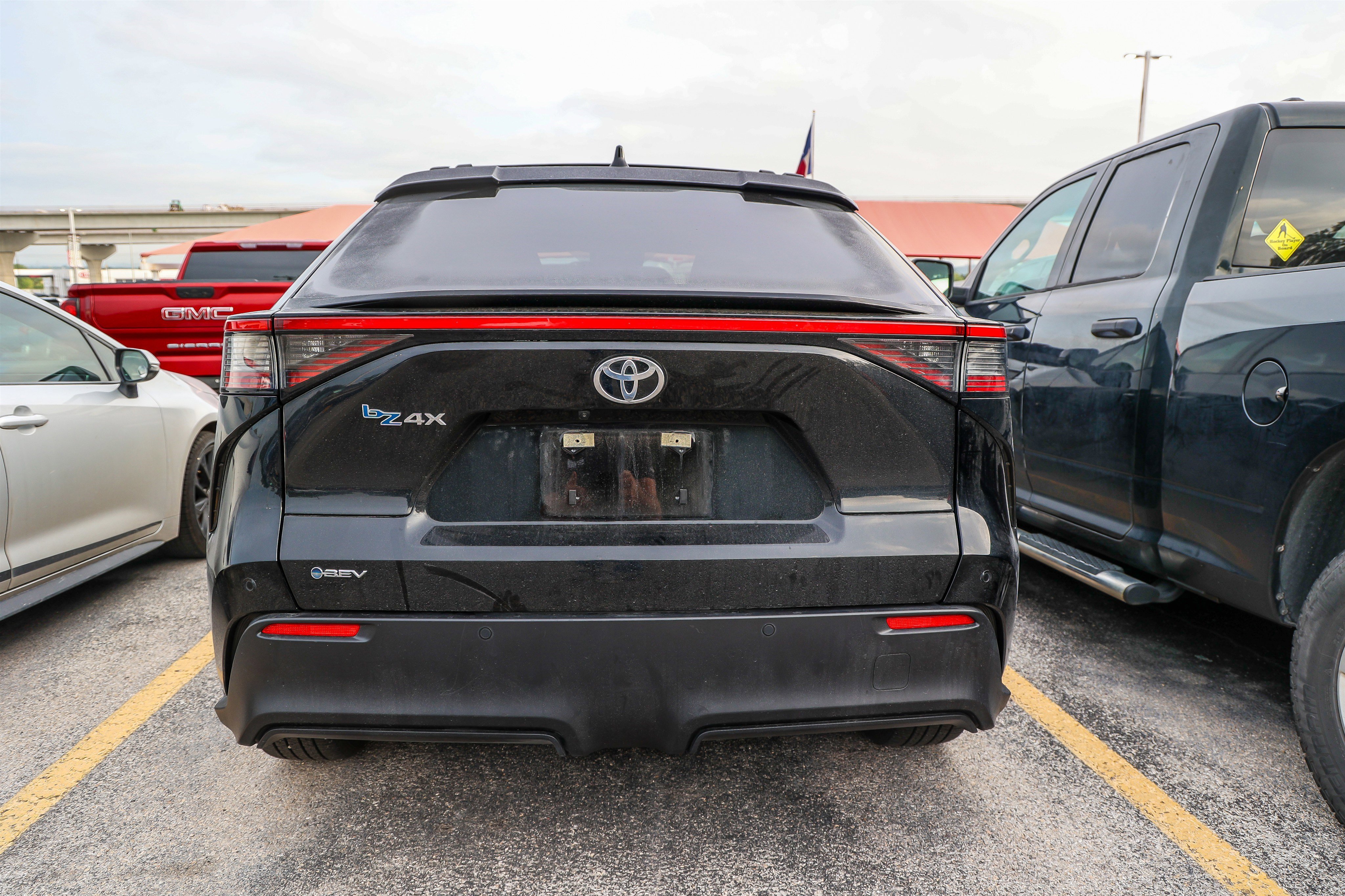 Used 2024 Toyota bZ4X FWD w/ Weather Package image 8