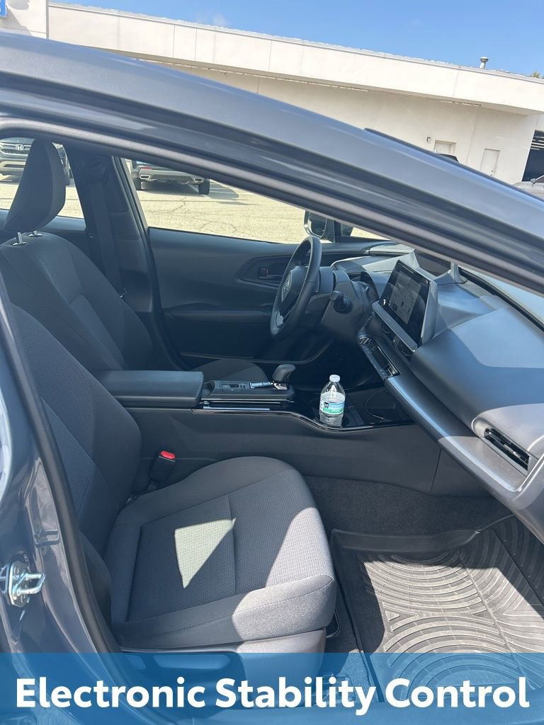 Used 2024 Toyota Prius LE image 10