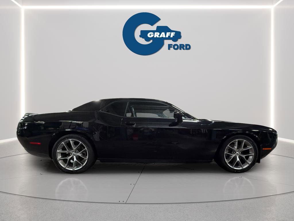 Used 2023 Dodge Challenger GT image 6