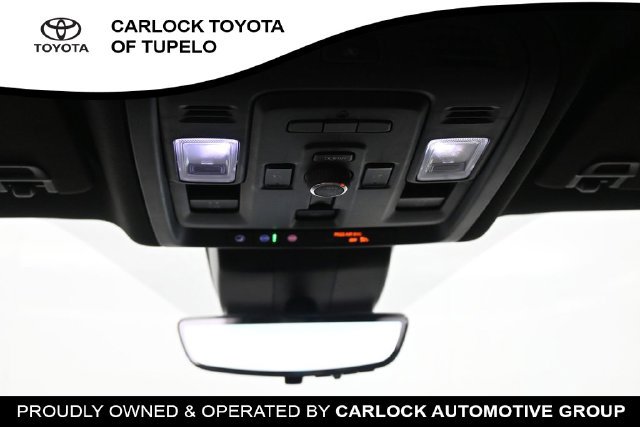 Used 2024 GMC Yukon XL Denali Ultimate AWD/4WD image 37