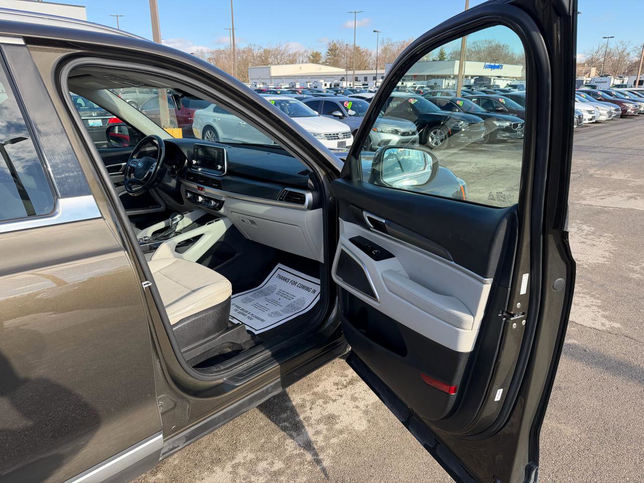 Used 2020 Kia Telluride S w/ S 8 Passenger Seating Package image 10