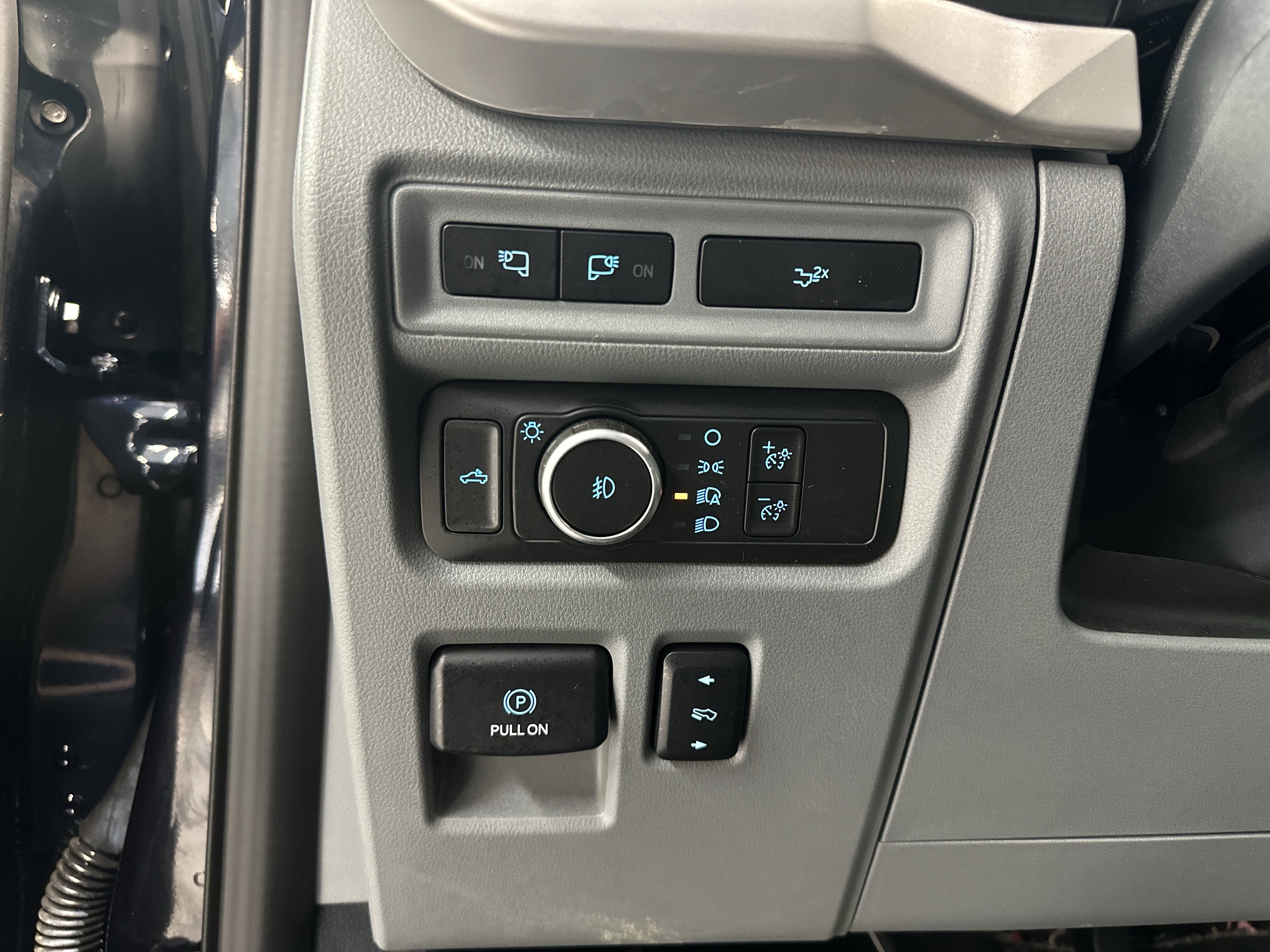 Used 2022 Ford F150 XLT w/ Equipment Group 302A High AWD/4WD image 23