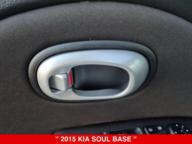 Used 2015 Kia Soul FWD image 12