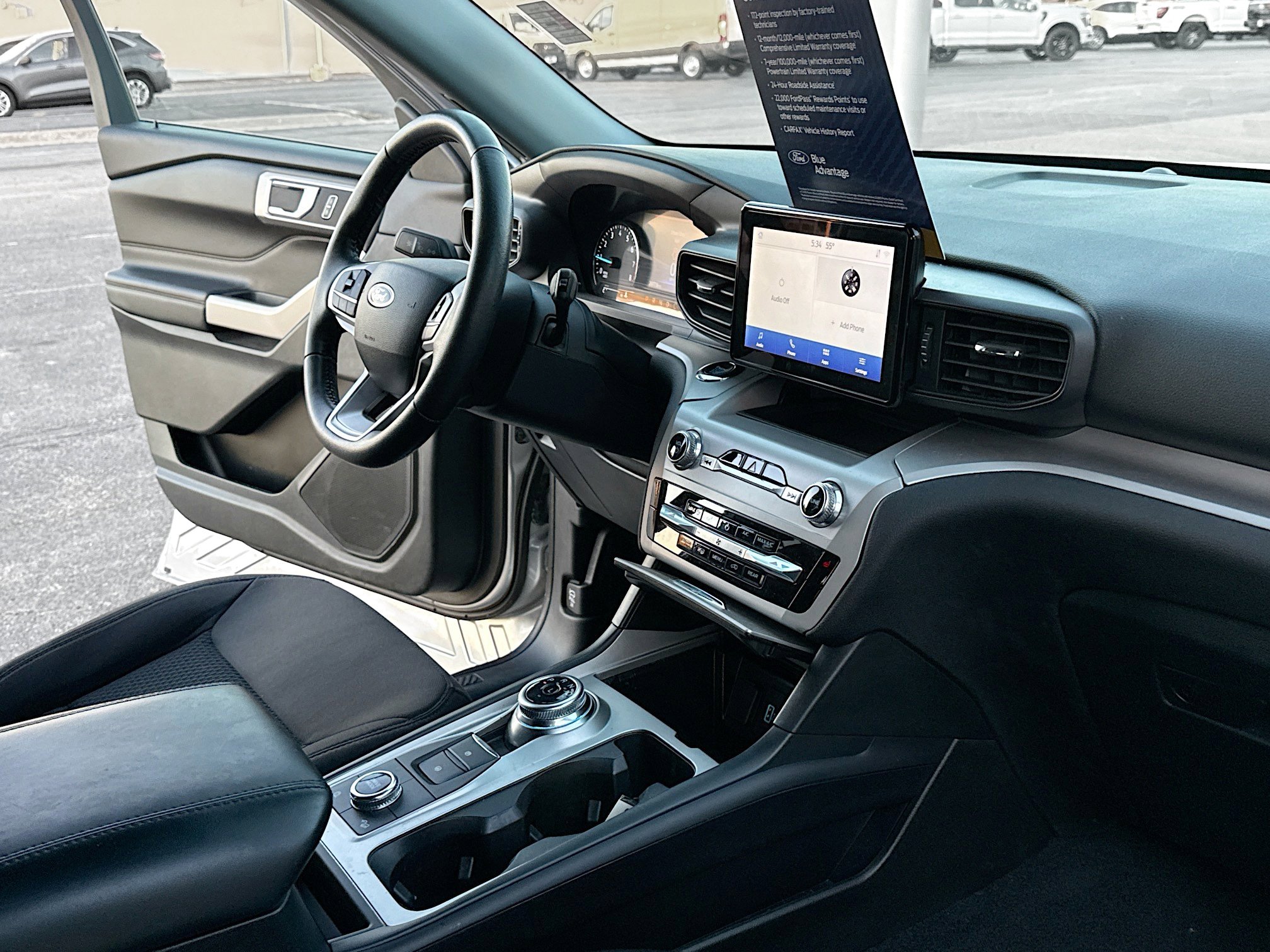 Certified 2023 Ford Explorer XLT w/ Class IV Trailer Tow Package image 5