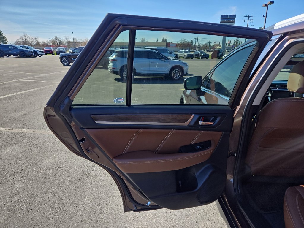 Used 2019 Subaru Outback 3.6R Touring image 13