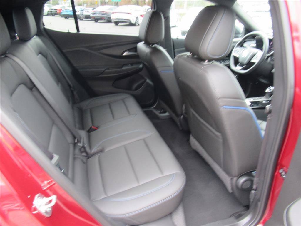 Used 2025 Buick Envista Sport Touring w/ Convenience I Package image 28