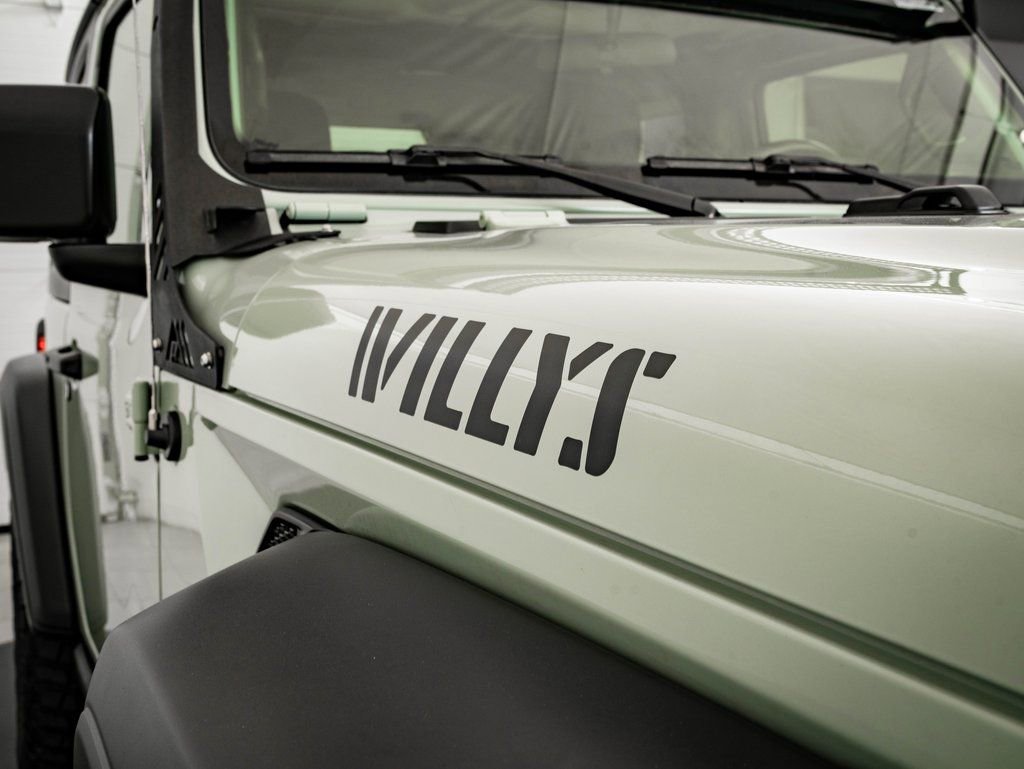 Used 2023 Jeep Wrangler Willys AWD/4WD image 19