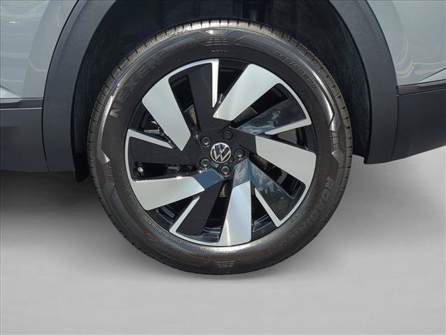 New 2026 Volkswagen Atlas Cross Sport SE AWD/4WD image 13