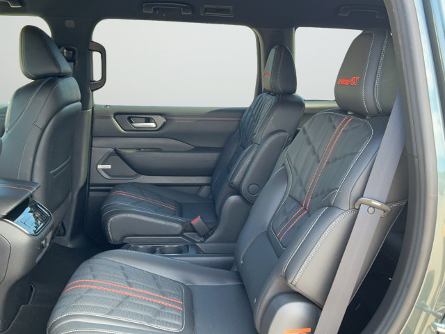 Certified 2026 Nissan Armada PRO-4X w/ Captain's Chari Seat Package AWD/4WD image 21