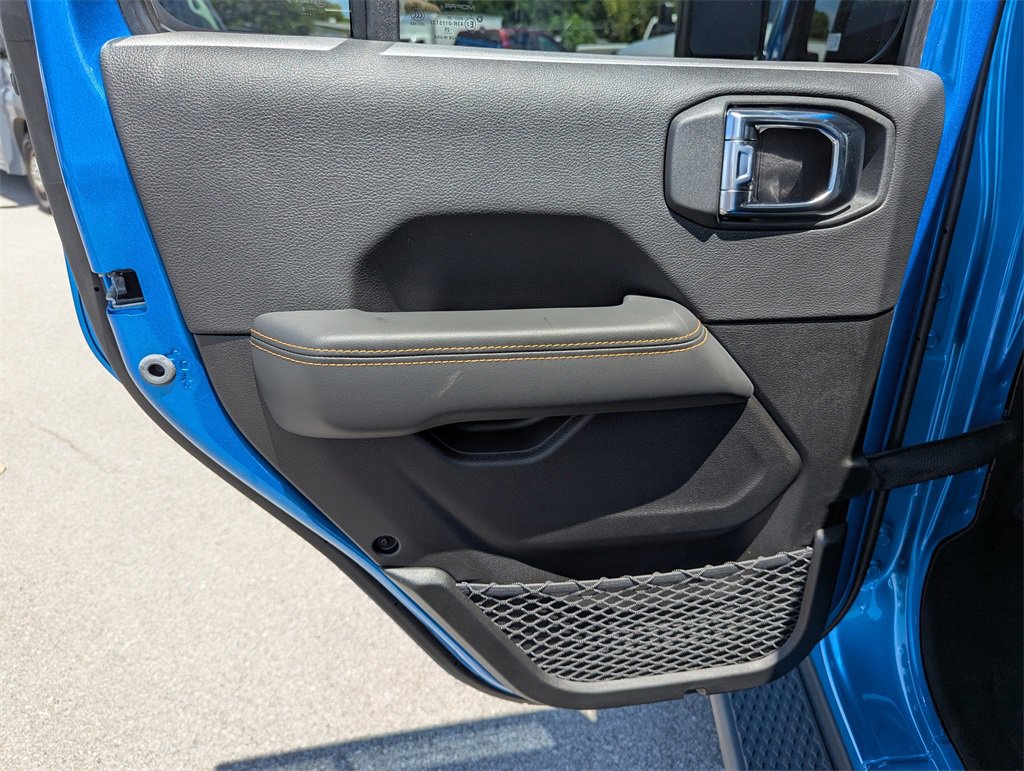 New 2025 Jeep Gladiator Sport image 28