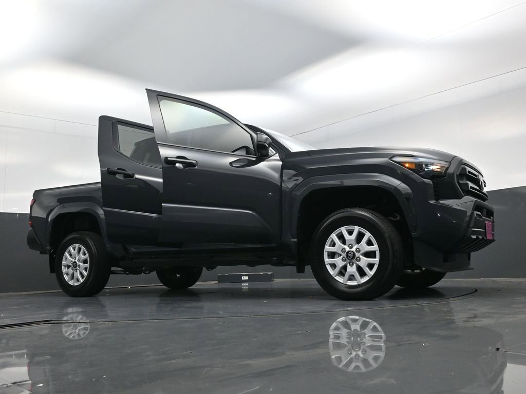 Used 2024 Toyota Tacoma SR image 26