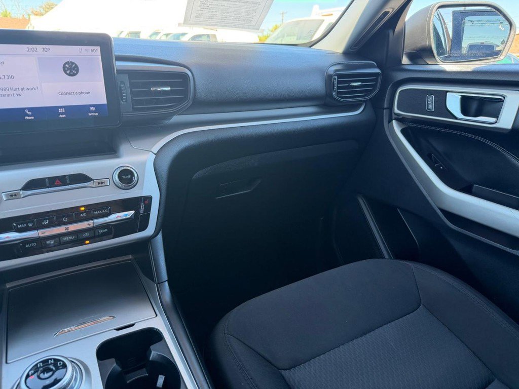 Used 2022 Ford Explorer XLT image 26