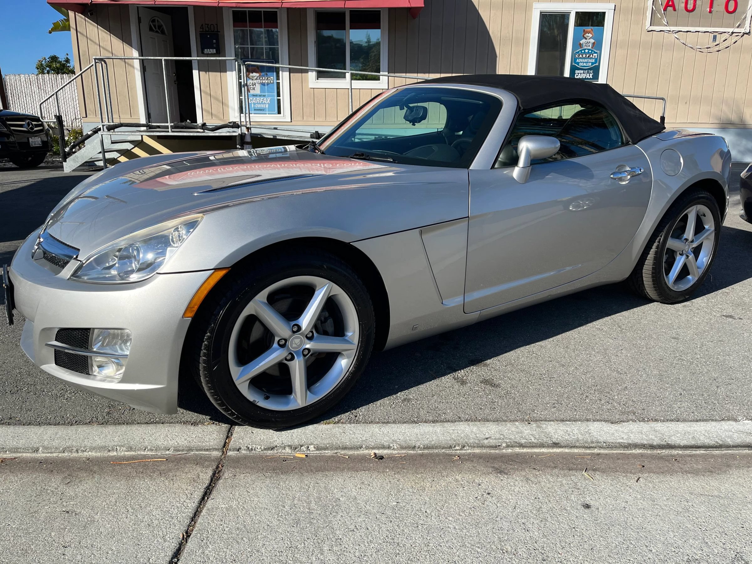 Used 2008 Saturn Sky w/ Premium Trim Package RWD image 3