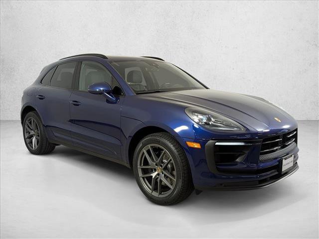 Certified 2023 Porsche Macan S AWD/4WD image 7