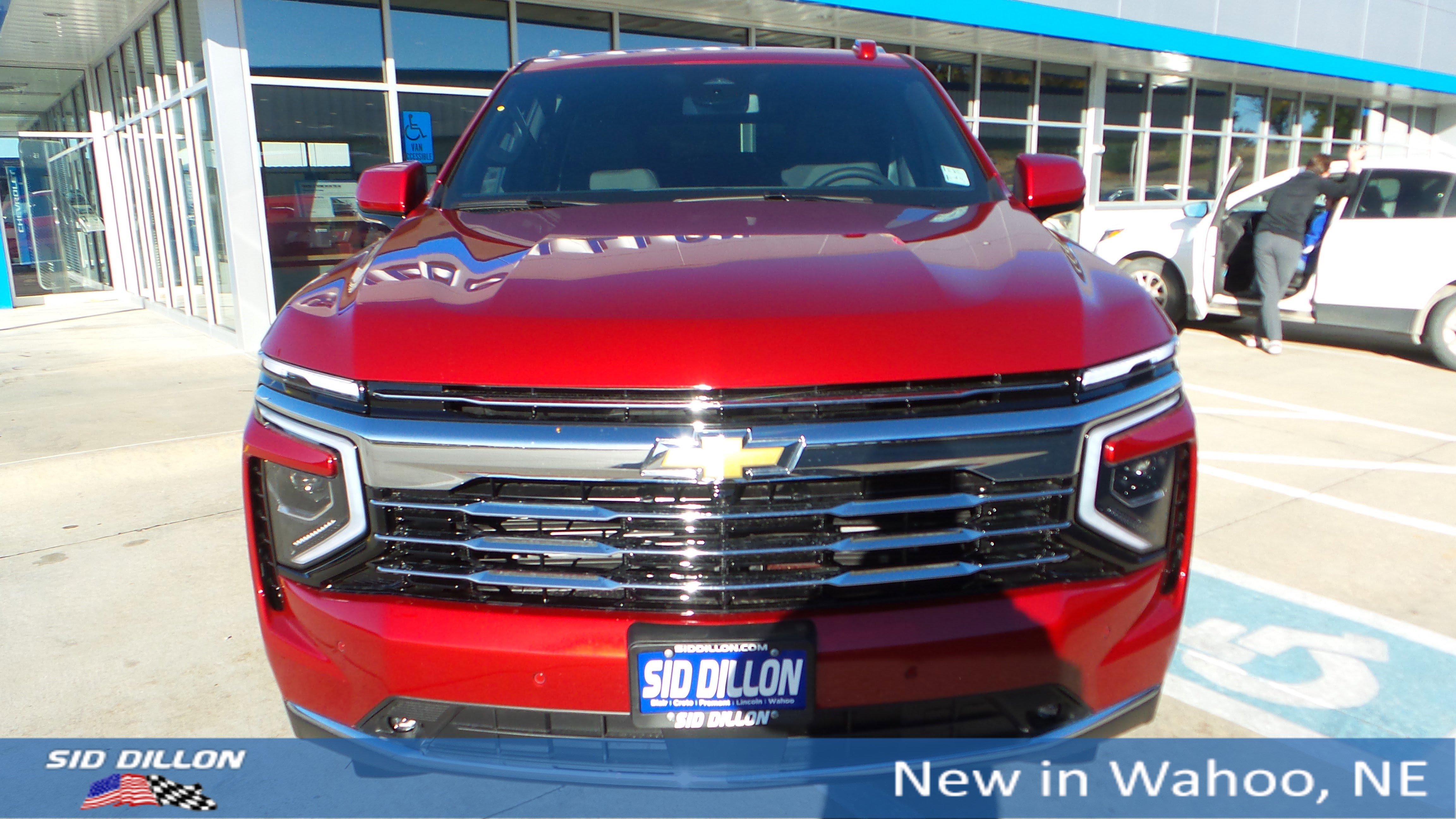 New 2026 Chevrolet Suburban LT w/ Comfort Package image 8