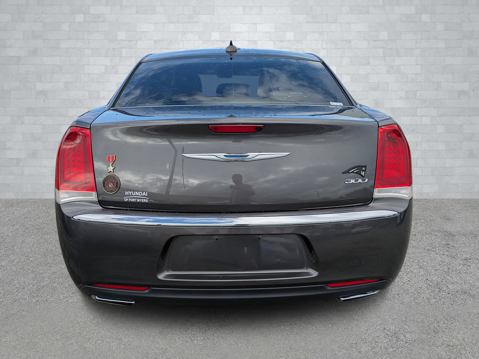 Used 2015 Chrysler 300 Limited image 6
