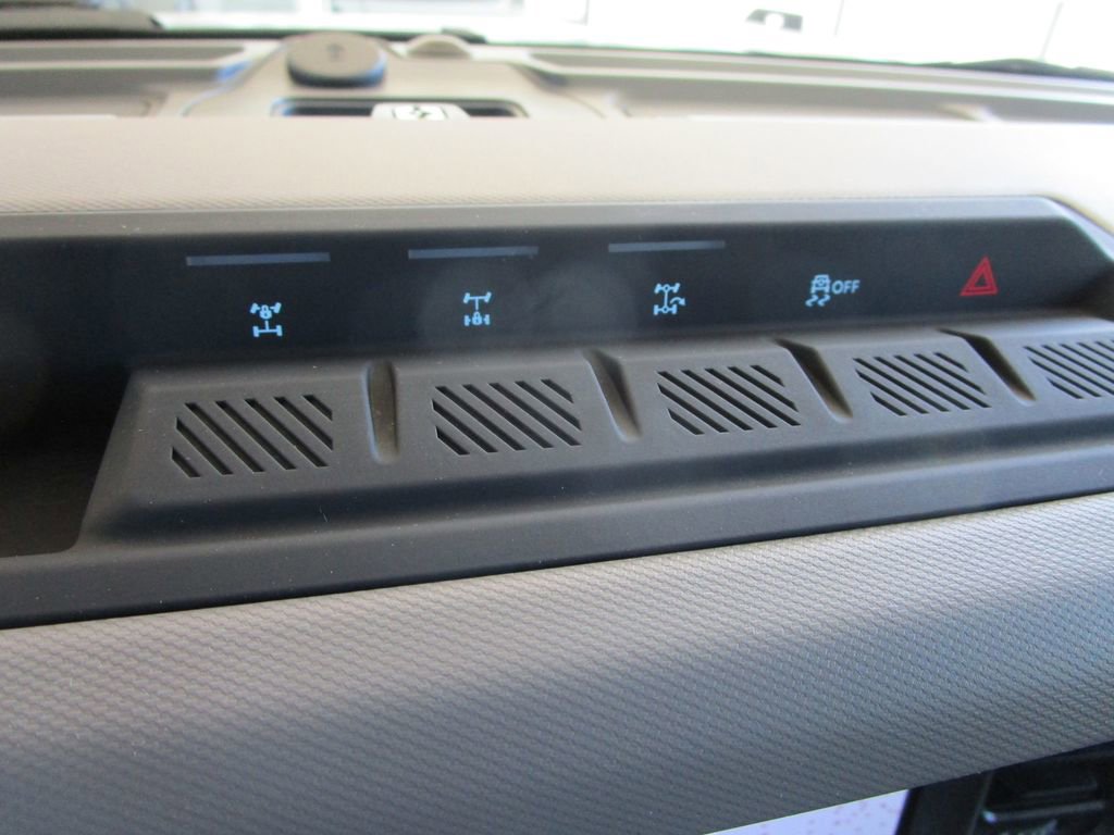 Used 2024 Ford Bronco Wildtrak AWD/4WD image 48