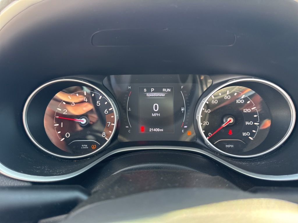 Used 2020 Jeep Compass Latitude w/ Cold Weather Group image 11