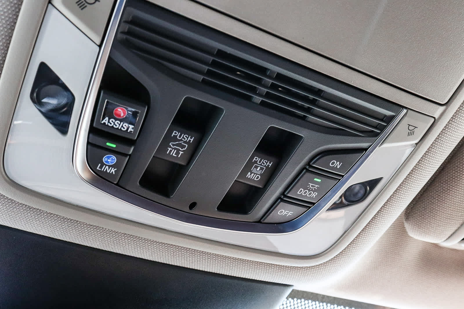 Used 2024 Acura MDX FWD w/ Technology Package image 34