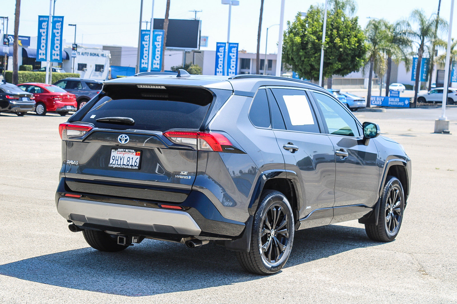 Used 2022 Toyota RAV4 SE w/ Convenience Package AWD/4WD image 7