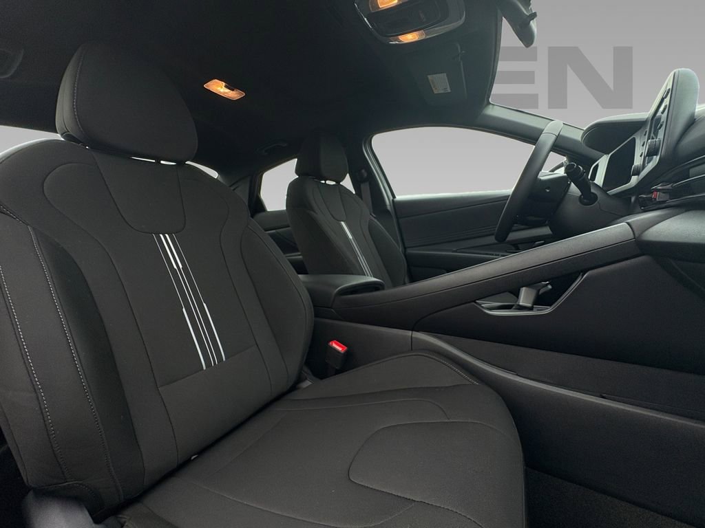 New 2026 Hyundai Elantra SEL Sport Premium image 11