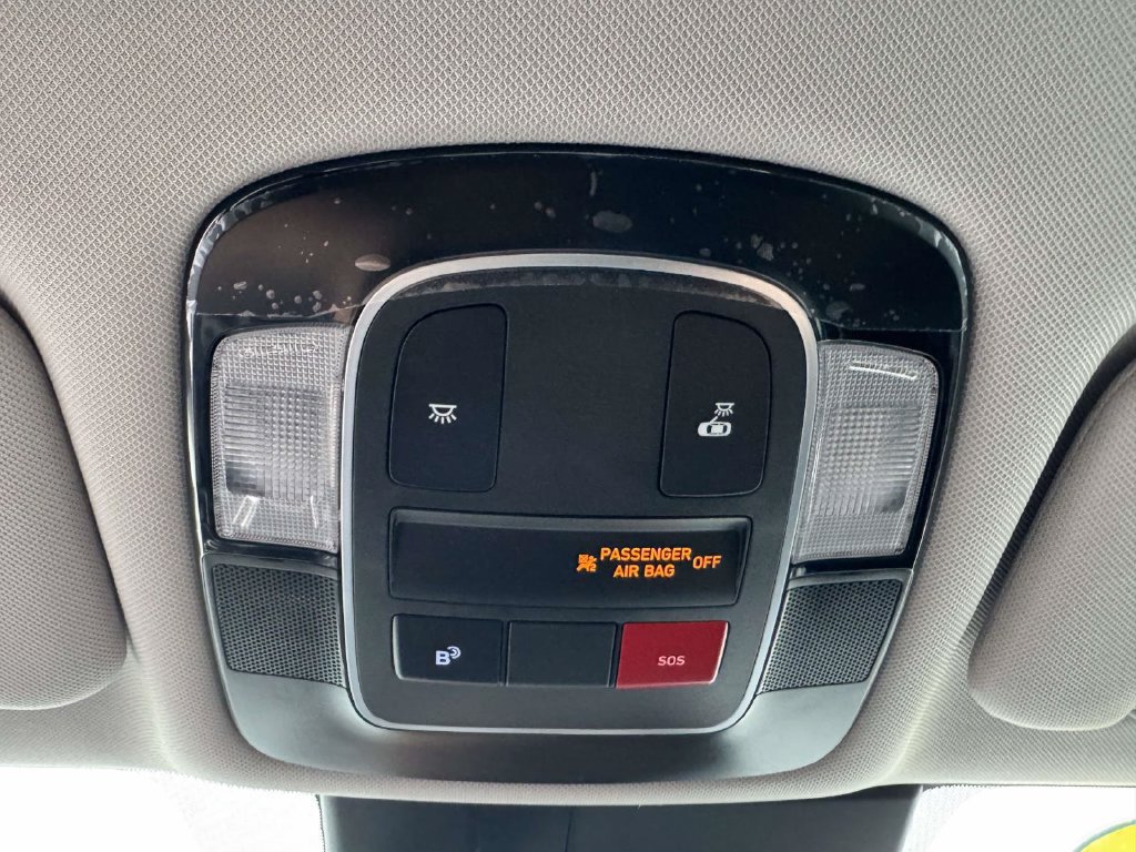 Used 2025 Hyundai Sonata SEL FWD image 32