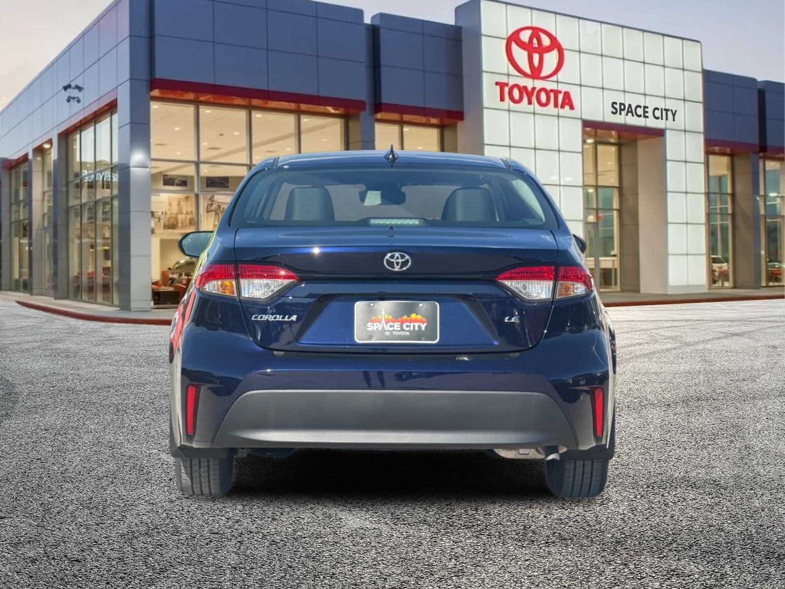 New 2027 Toyota Corolla LE FWD image 5