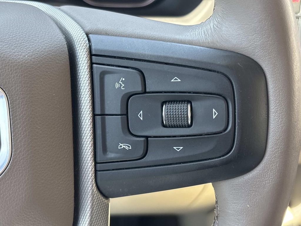 Used 2021 GMC Yukon Denali w/ Denali Premium Package image 21