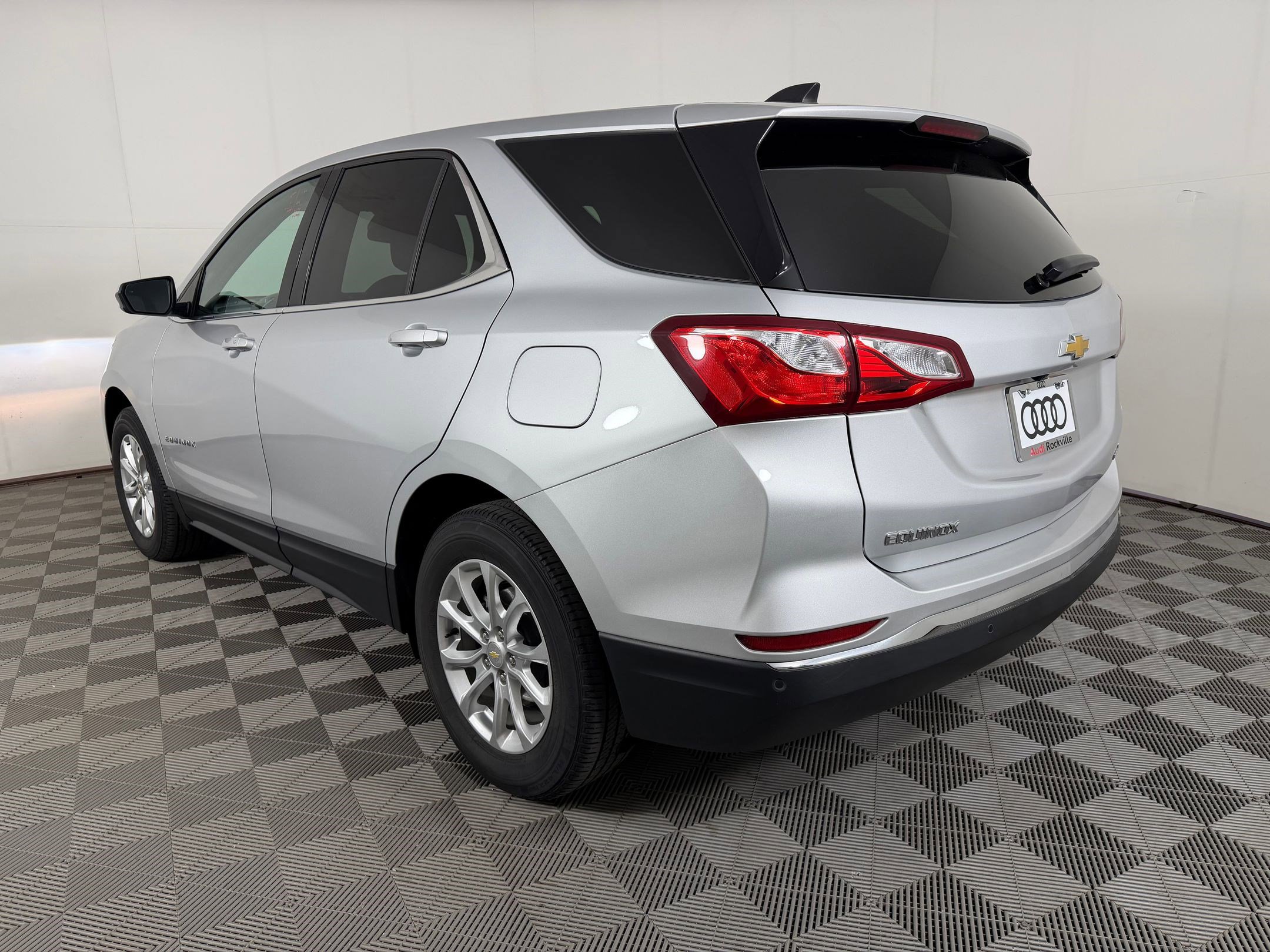 Used 2020 Chevrolet Equinox LT AWD/4WD image 3