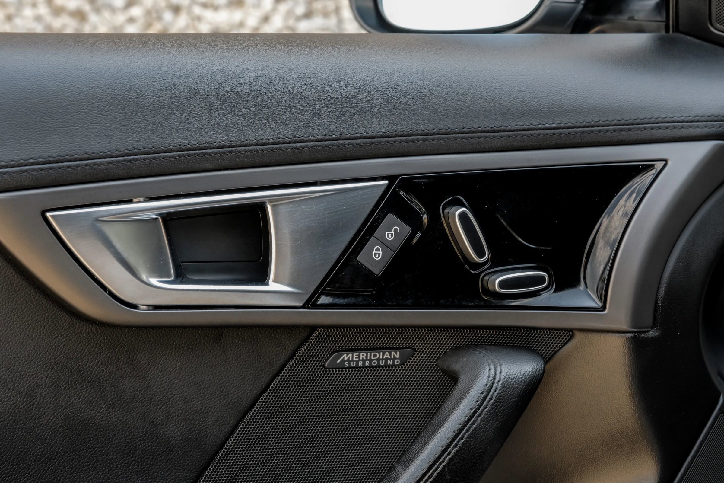 Used 2017 Jaguar F-TYPE Coupe image 35