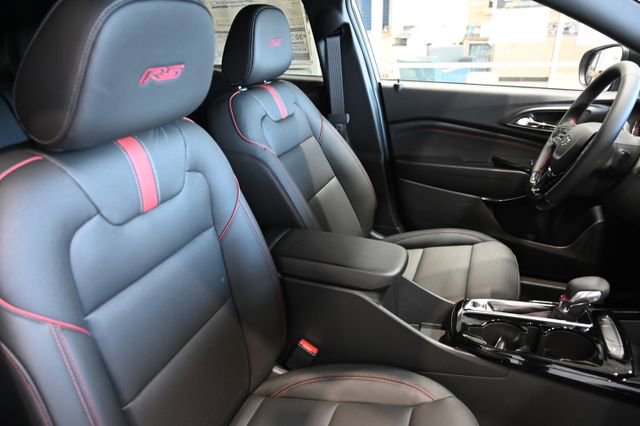 New 2026 Chevrolet Trax RS w/ Driver Confidence Package FWD image 8