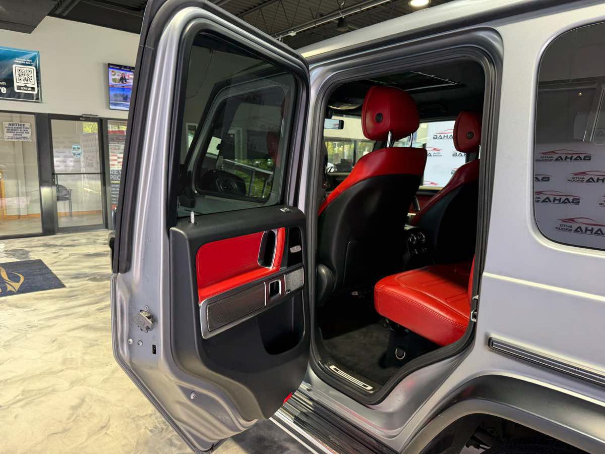 Used 2022 Mercedes-Benz G 550 w/ Exclusive Interior Package image 32