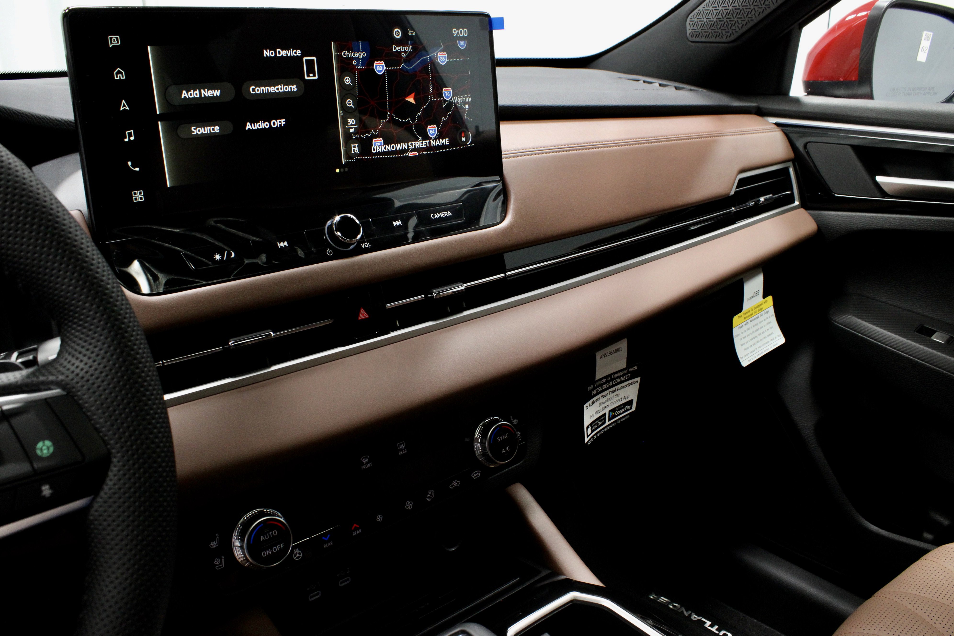 New 2025 Mitsubishi Outlander SEL image 22
