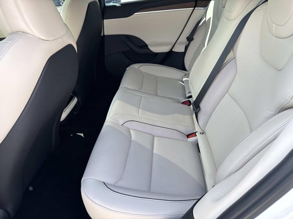 Used 2021 Tesla Model S Plaid image 13