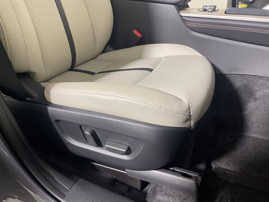 Certified 2026 MAZDA CX-90 3.3 Turbo w/ Premium Sport Pkg AWD/4WD image 25