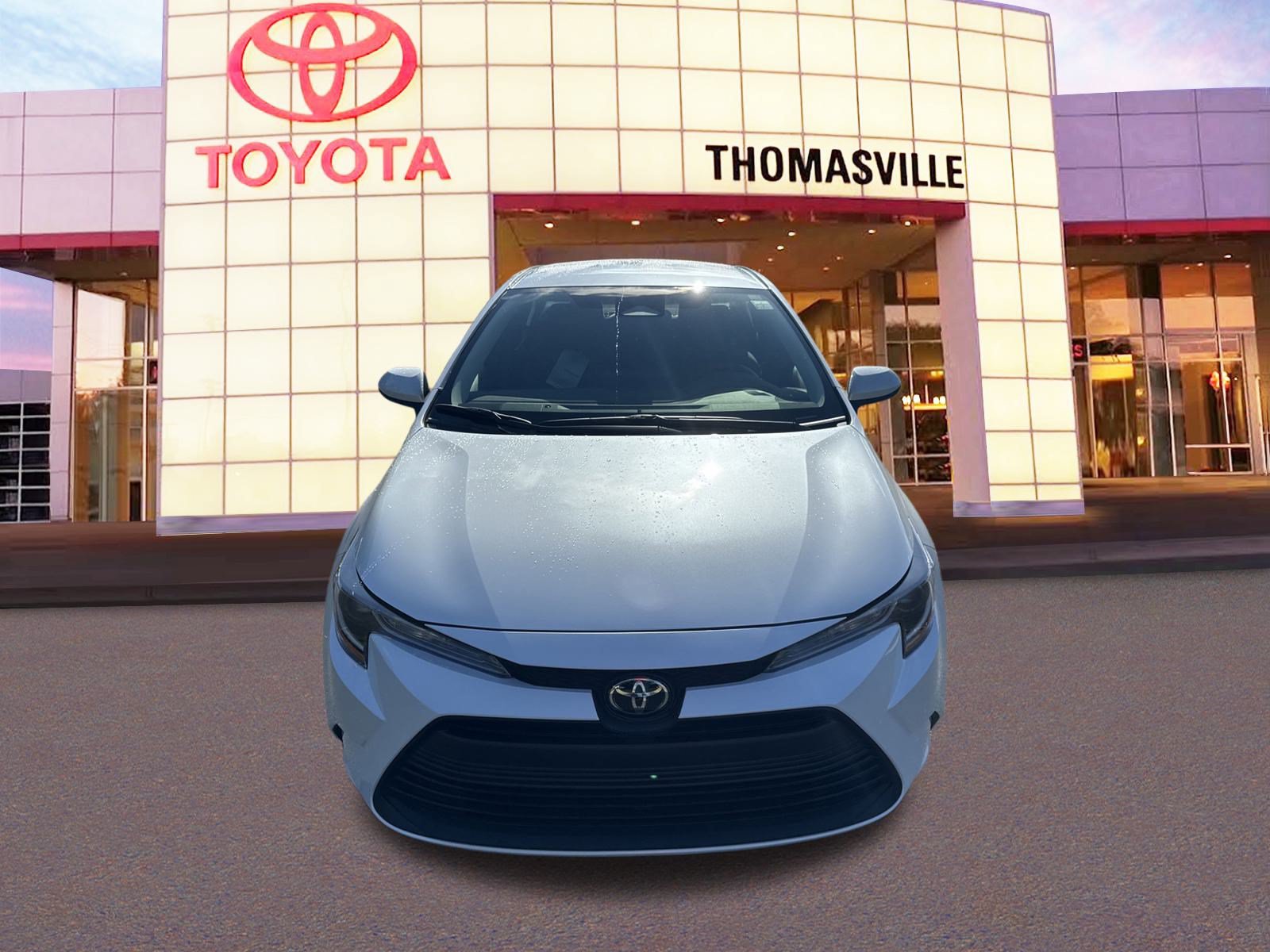 New 2025 Toyota Corolla LE FWD image 2